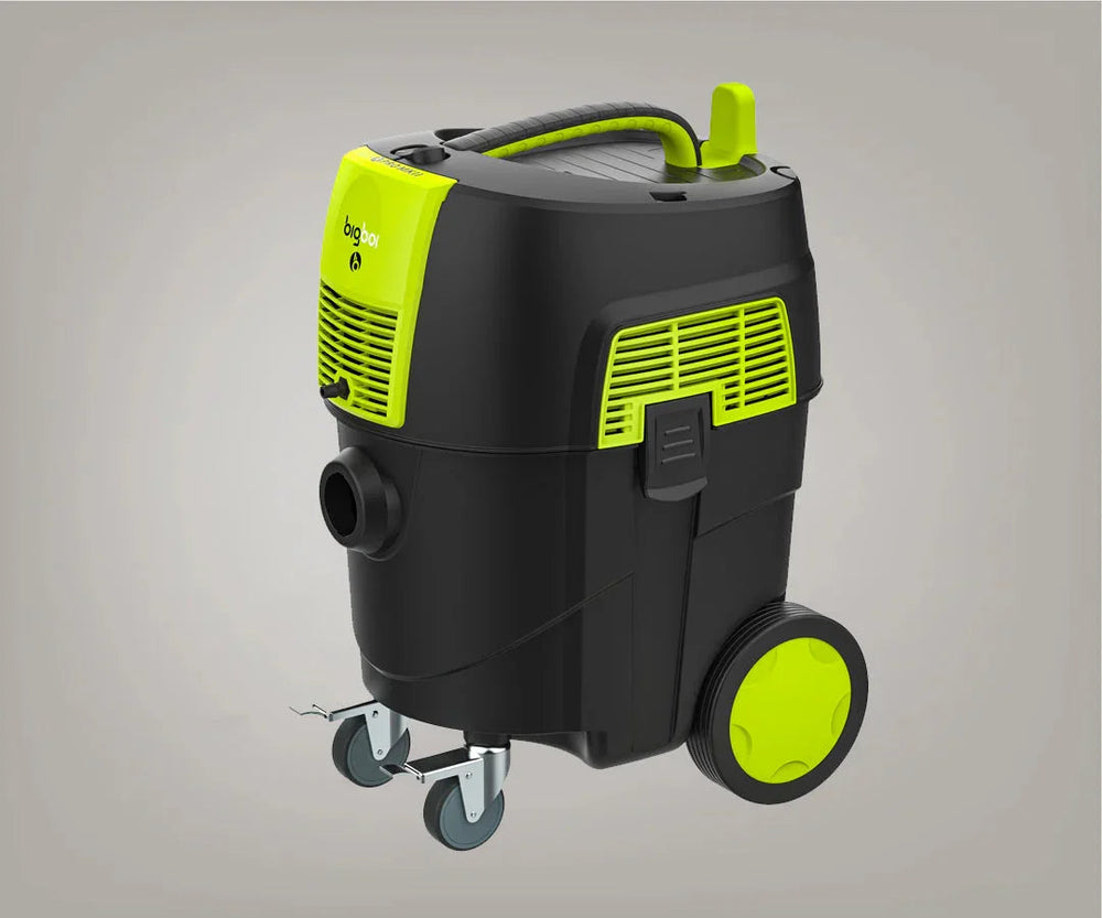 SuckR PRO MKII professional car vacuum cleaner front view
