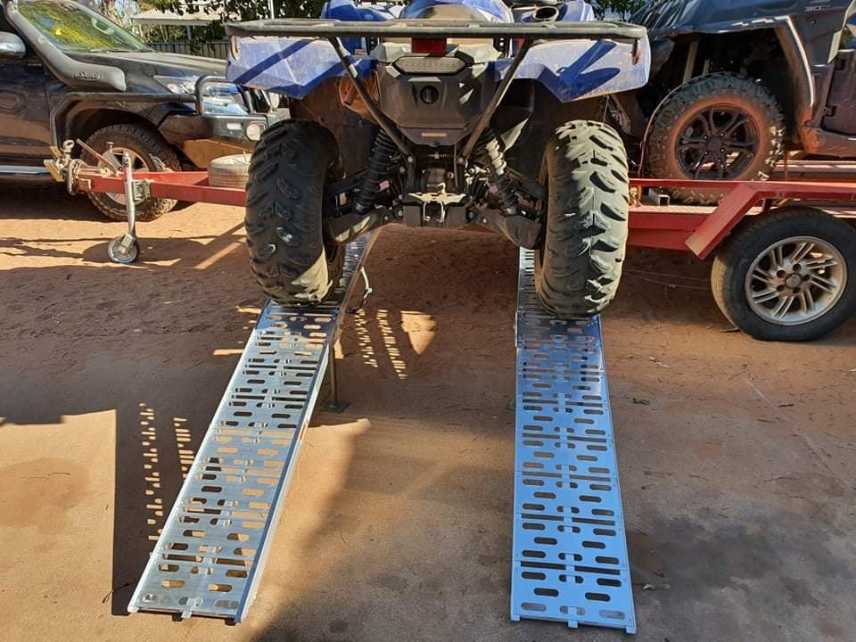 1000kg 2.3m Aluminium Folding Loading Ramps